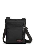 Rusher Skuldertaske Taske Black Eastpak