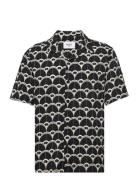 Didcot Ss Shirt Curve Geo Midnight Designers Shirts Short-sleeved Blac...