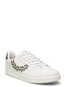 B721 Leather / Branded Low-top Sneakers Cream Fred Perry