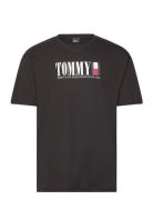 Tjm Reg Tommy Dna Flag Tee Ext Tops T-Kortærmet Skjorte Black Tommy Je...