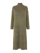 Slfmaline Ls Knit Dress High Neck Noos Knælang Kjole Green Selected Fe...