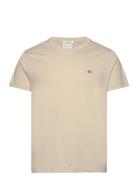 Slim Shield Ss T-Shirt Tops T-Kortærmet Skjorte Beige GANT