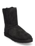 M Classic Short Shoes Boots Winter Boots Black UGG