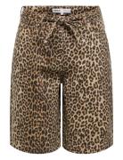 Onlnaomi String Aop Bermuda Shorts Otw Bottoms Shorts Bermudas Beige O...