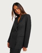 Vero Moda - Sort - Vmlyla Ls Pinstripe Blazer