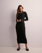 Vero Moda - Sort - Vmlavona Ls Boat Neck Calf Dress Vm