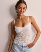 Nelly - Hvid - Stunning Lace Top