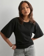 Neo Noir - Sort - Asha Boxy Tee