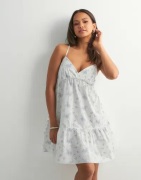 Nelly - Blomstret - Summer Strap Dress