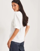 OBJECT - Hvid - Objsy 2/4 Top 125