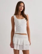 Nelly - Hvid - Sweet Detail Skirt